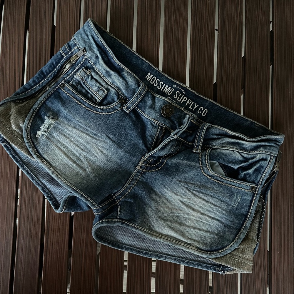 Mossimo supply co. Shorts